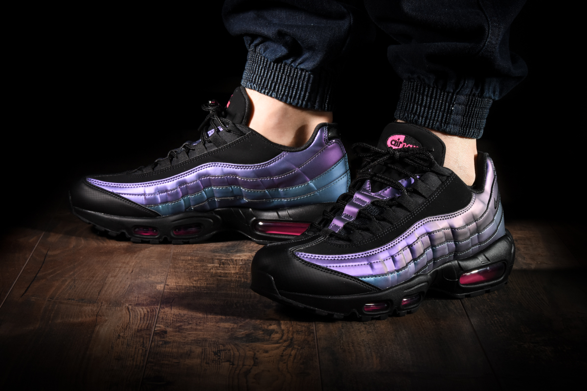 Nike air max 95 premium deals throwback future